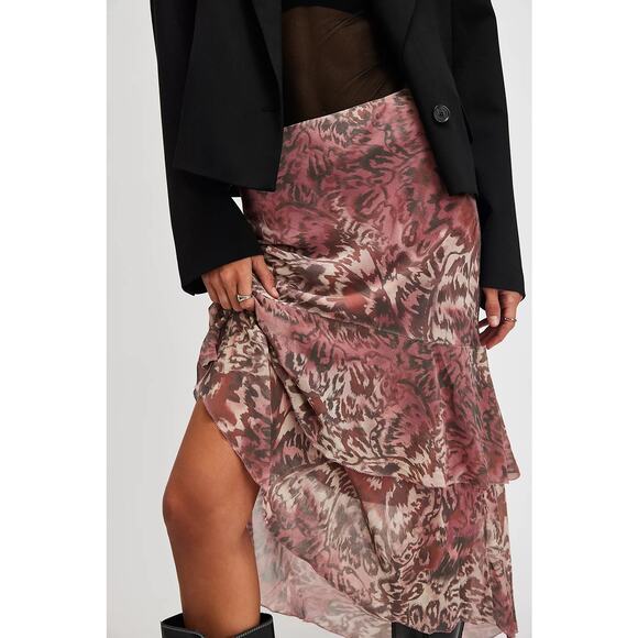 #9b NWT- Free People Wilder Maxi Skirt Sunset Combo- Butterfly Sz:10 Ret$168 - Picture 2 of 3
